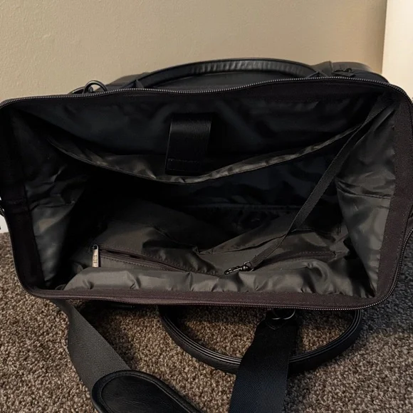 BEIS Mini weekender in Black - Picture 5 of 8